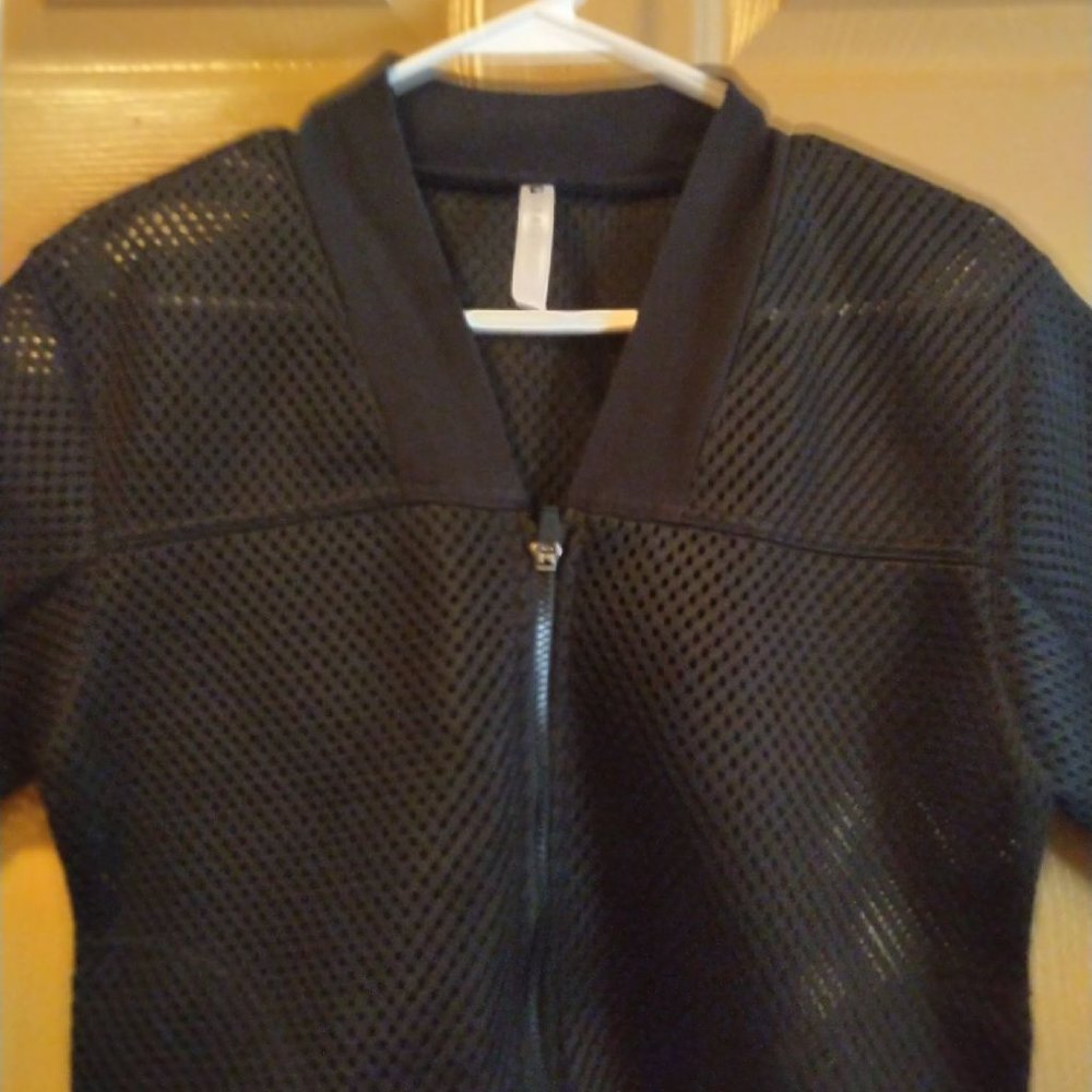 Fabletics short sleeved jersey jacket M black - Picture 2 of 9